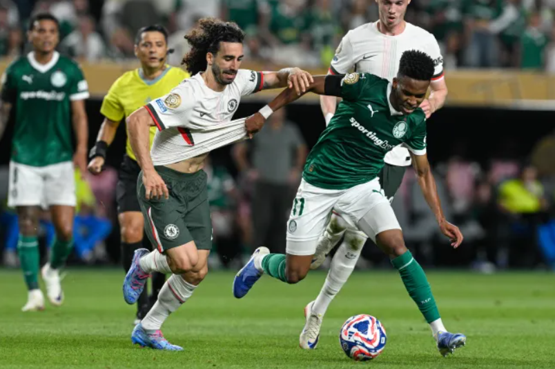 埃斯特旺：和库库的冲突是比赛的一部分，希望他以后能多帮帮我