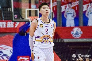 稳定得分！廖三宁10中6得到14分2板5助2断 三分2中2